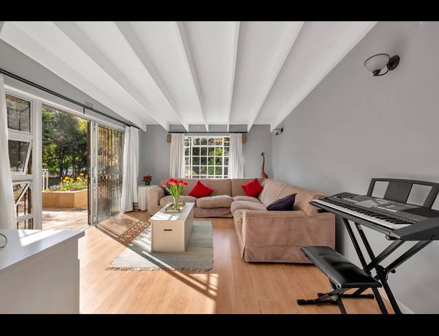 4 BEDROOM HOUSE FOR SALE IN EMMARENTIA